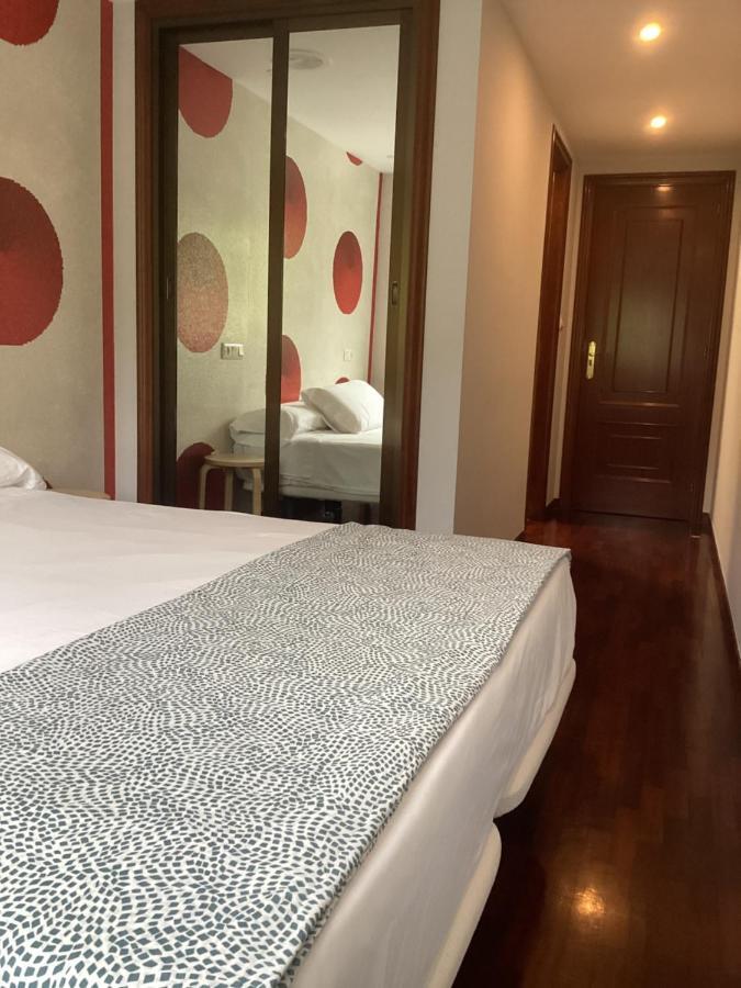 Saudade Hostal Cafeteria آكورونيا المظهر الخارجي الصورة